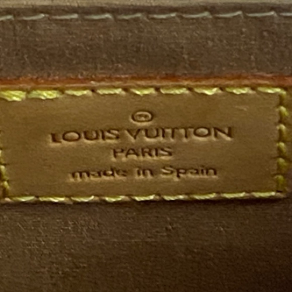 GUC Louis Vuitton Maple Leather Vernis Handbag - Picture 7 of 7